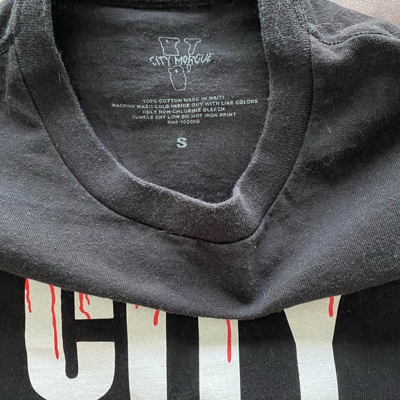 V Lone  T-shirt - Picture 3 of 3